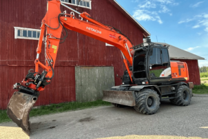 Hitachi ZX 170W-5B Kaivinkone metsärenkailla