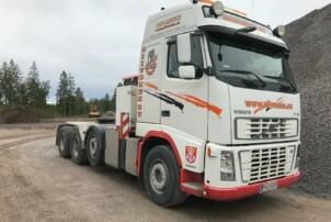 Volvo FH16 8X4 Trippeli Lavettiveturi