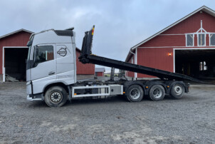 Volvo FH500 8x4 vaijerivaihtolava-auto