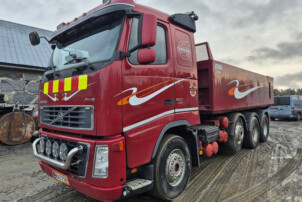 Volvo FH16 8x4