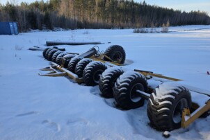 Raiselift J9-KÄ9 Tuotantojyrsin kääntimellä