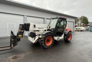 Bobcat T40170 + henkilökori