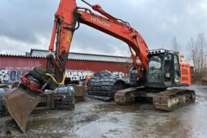 HITACHI ZAXIS 225 USR LC
