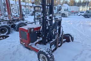 Moffet M4 25.3 1.1 haarukkanosturi