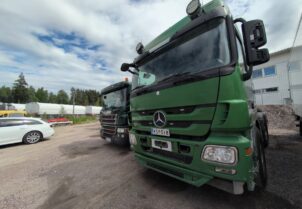 Mercedes-Benz Actros 2548