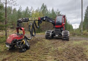 Komatsu XH 901 X6-6 harvesteri